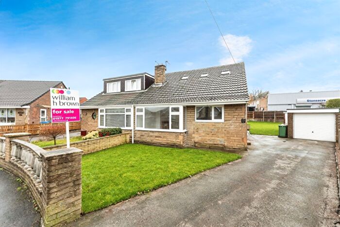 3 Bedroom Semi-Detached Bungalow For Sale In Orchard Drive, Ackworth, Pontefract, WF7