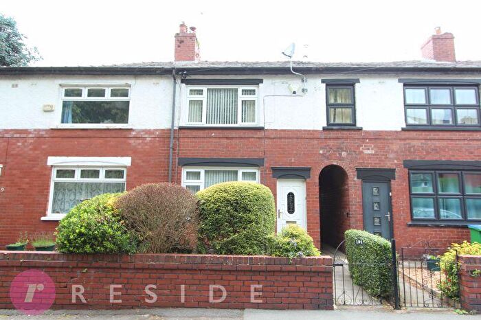 2 Bedroom Town House For Sale In Churchill Street, Meanwood, Rochdale, OL12