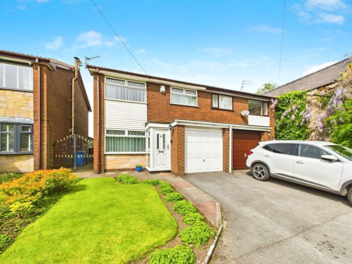 3 Bedroom Semi-Detached House For Sale In Thatchers Mount, Collins Green, Burtonwood, WA5