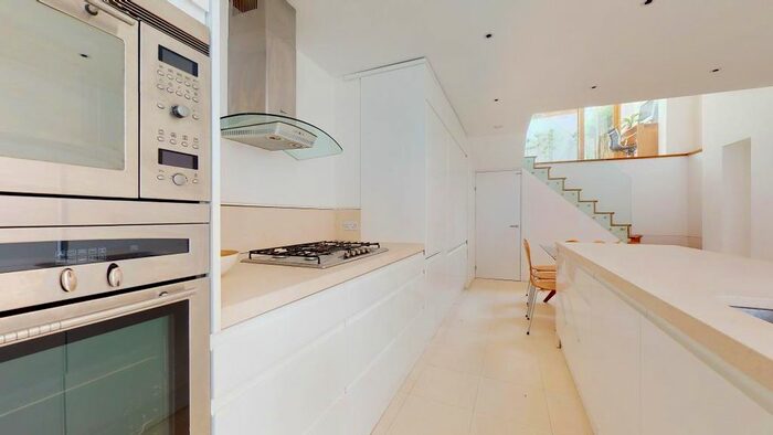 4 Bedroom Property To Rent In Redgrave Road, London, SW15