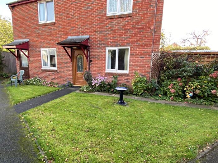 2 Bedroom Property For Sale In Henmore Place, Ashbourne, DE6