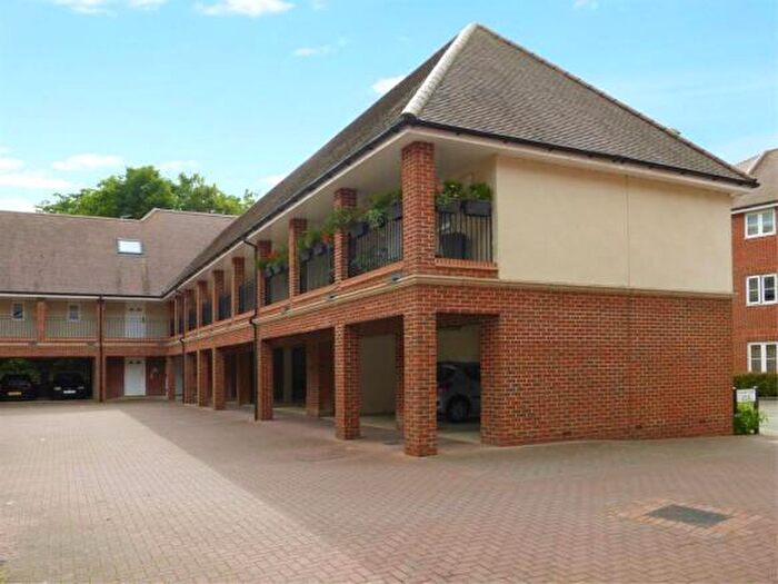 1 Bedroom Apartment To Rent In Thames View, Abingdon, OX14