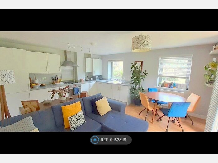 1 Bedroom Flat To Rent In St. Georges Grove, London, SW17