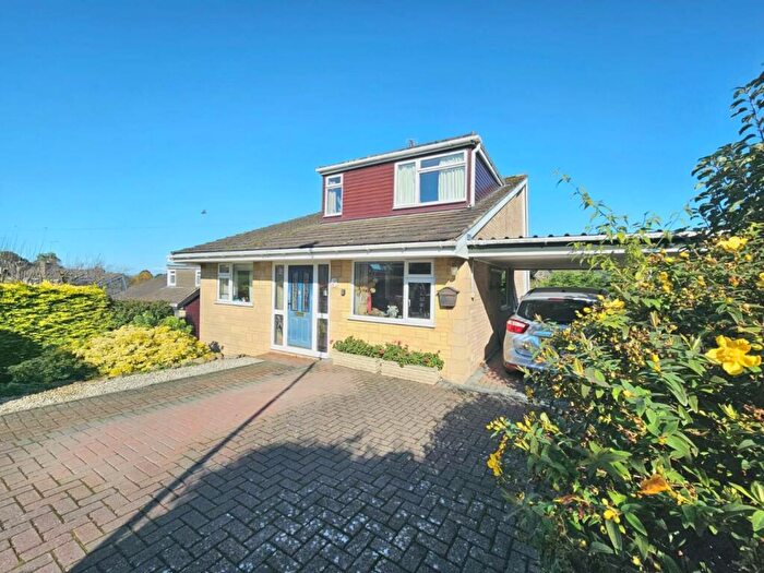 4 Bedroom Detached House For Sale In Orchard Leaze, Dursley, GL11