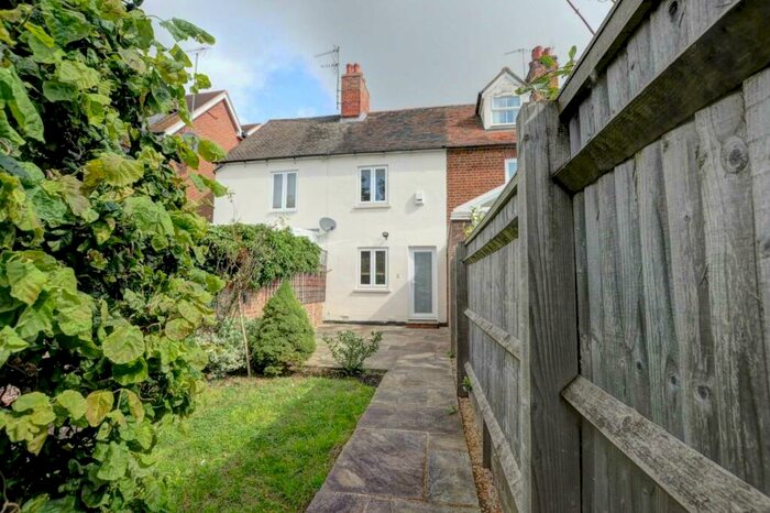 2 Bedroom Terraced House To Rent In Bridge Terrace, Thame, OX9