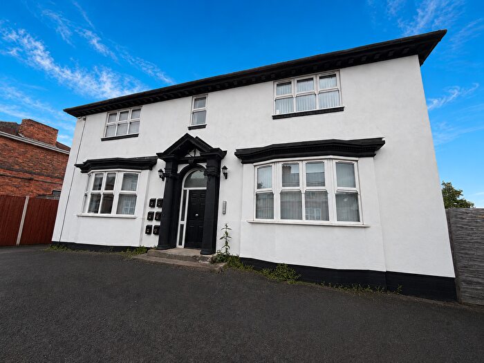 1 Bedroom Flat To Rent In Newbolt Road, Bilston, Wolverhampton, WV14