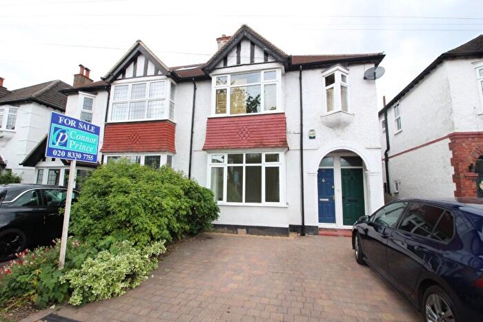 1 Bedroom Maisonette For Sale In Lynwood Drive, Worcester Park, KT4