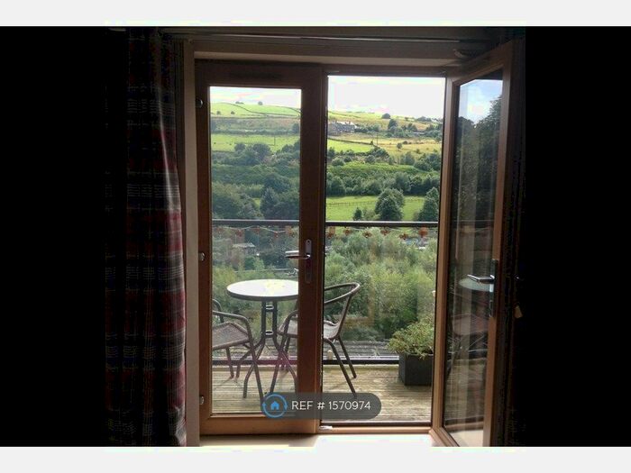 2 Bedroom Flat To Rent In Wakefield Road, Sowerby Bridge, HX6