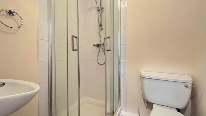 Studio To Rent In Camborne Road, Sutton, SM2