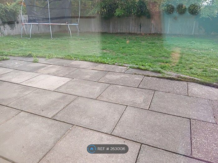 5 Bedroom Semi-Detached House To Rent In Coombe Rise, Oadby, Leicester, LE2