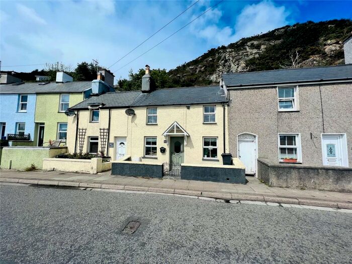 2 Bedroom Terraced House For Sale In Abererch Road, Pwllheli, Gwynedd, LL53