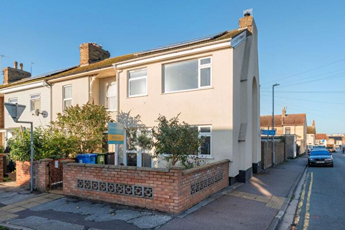 2 Bedroom End Of Terrace House For Sale In Selby Street, Lowestoft, NR32