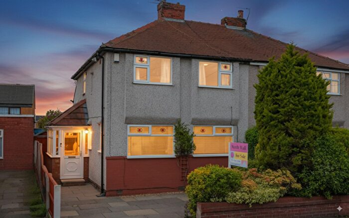 3 Bedroom Semi-Detached House For Sale In Trevor Drive, Crosby, L23