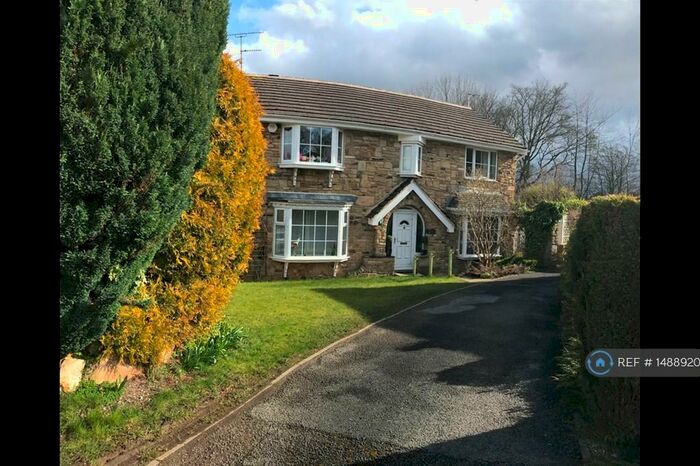 5 Bedroom Detached House To Rent In East Causeway Vale, Leeds, LS16