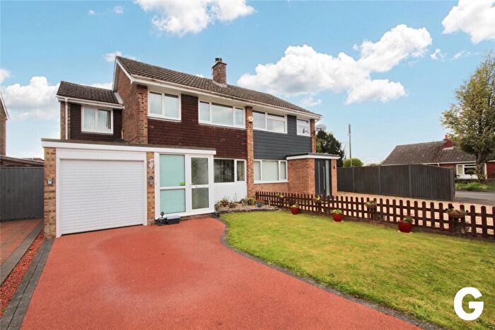 4 Bedroom Semi-Detached House For Sale In Cook Close, Ringwood, Hampshire, BH24