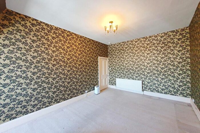 1 Bedroom Flat For Sale In C, High Street, Dumbarton, G82