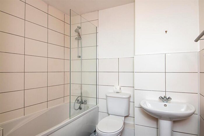 2 Bedroom Apartment To Rent In Swanwick Lane, Broughton, Milton Keynes, MK10