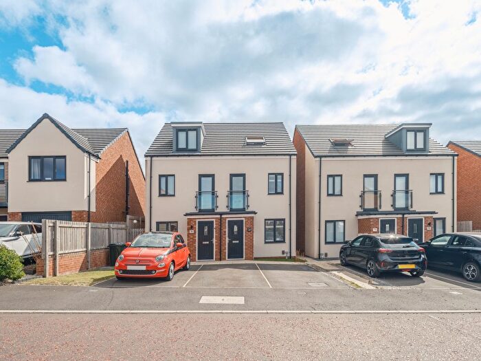 3 Bedroom Town House For Sale In Speckledwood Way, Newcastle Upon Tyne, Tyne And Wear, NE13
