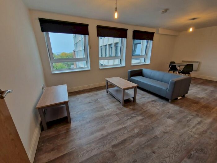 1 Bedroom Flat To Rent In Flat, Elfin Square, Edinburgh, EH11