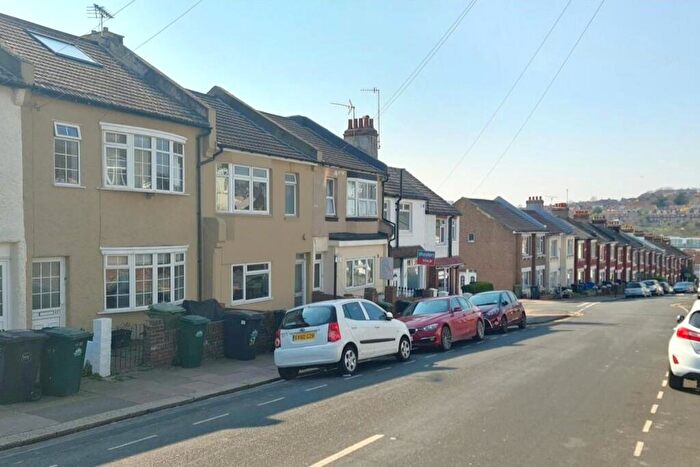 6 Bedroom Terraced House For Sale In Milner Road, Brighton, BN2