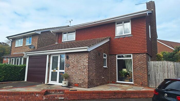 4 Bedroom Detached House To Rent In Halfway Close, Trowbridge, BA14