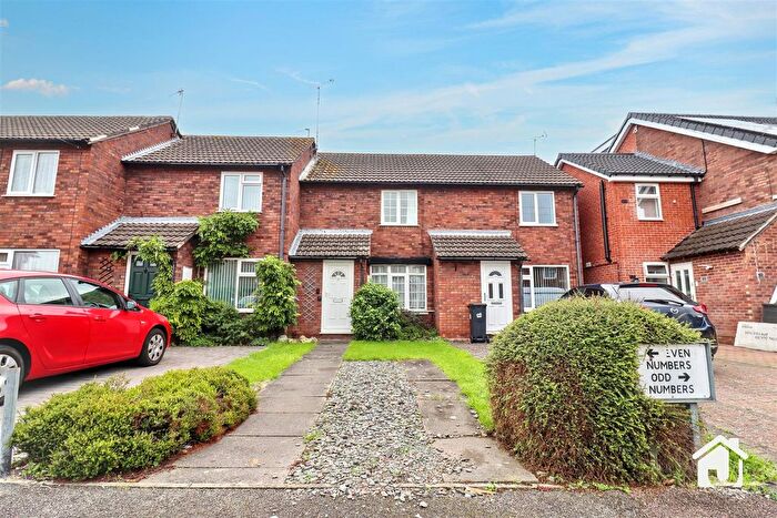 2 Bedroom Town House For Sale In Christopher Drive, Thurmaston, Leicester, LE4