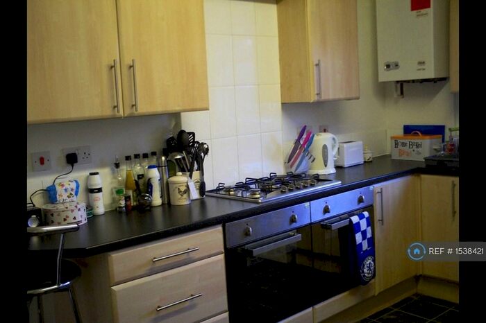 6 Bedroom Terraced House To Rent In Parkers Road, Sheffield, S10