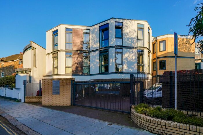 1 Bedroom Flat To Rent In Creston Court, Fletcher Road, London, W4