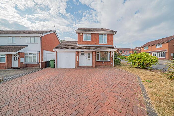 3 Bedroom Detached House For Sale In Shelsley Way, Solihull, B91