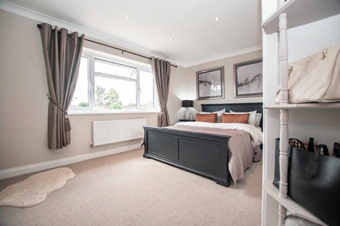2 Bedroom Terraced House For Sale In Fox Close, Bishopstoke, SO50