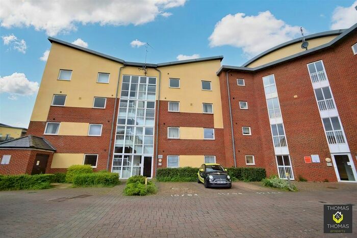 2 Bedroom Flat To Rent In Longhorn Avenue, Gloucester, GL1