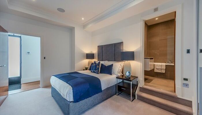 3 Bedroom Flat To Rent In Palace Wharf, London, W6