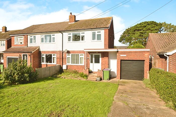 3 Bedroom Semi-Detached House For Sale In Robin Hood Lane, Romney Marsh, Kent, TN29