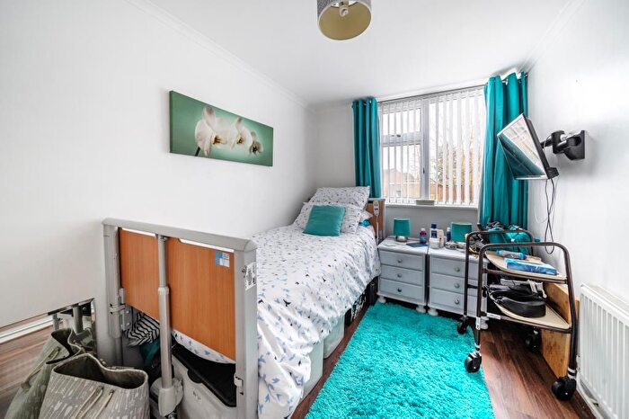 1 Bedroom Flat For Sale In Bracknell, Berkshire, RG12