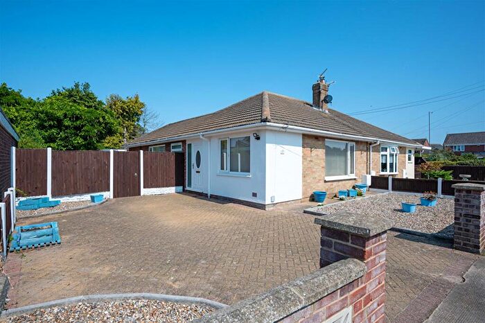 2 Bedroom Semi-Detached Bungalow For Sale In Pinecot Avenue, Bradwell, Great Yarmouth, NR31