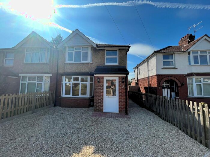 4 Bedroom House To Rent In Long Lane, Oxford, OX4