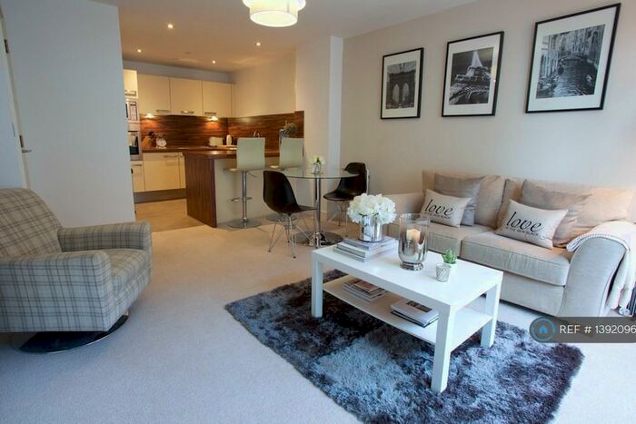 1 Bedroom Flat To Rent In Cypress Place, Manchester, M4