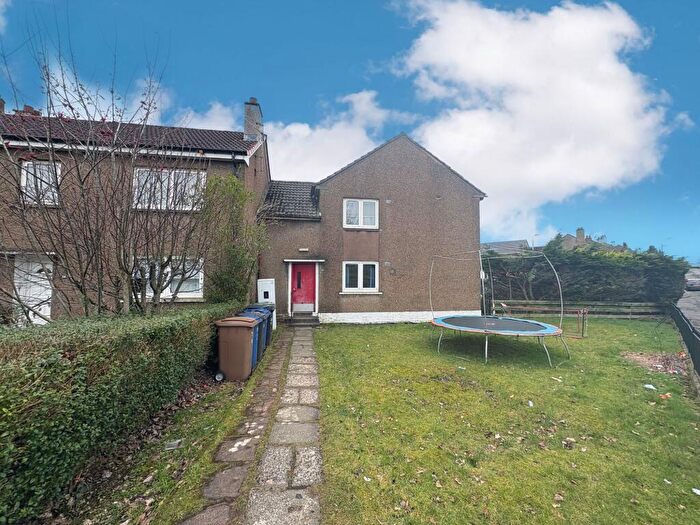 3 Bedroom Flat To Rent In Fairway Avenue, Paisley, PA2