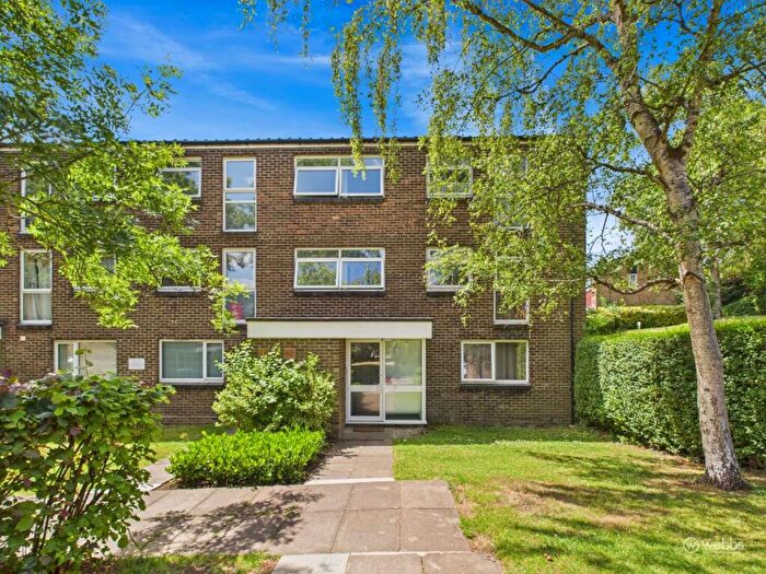 1 Bedroom Flat For Sale In Templar Court, Pixton Way, Croydon, CR0