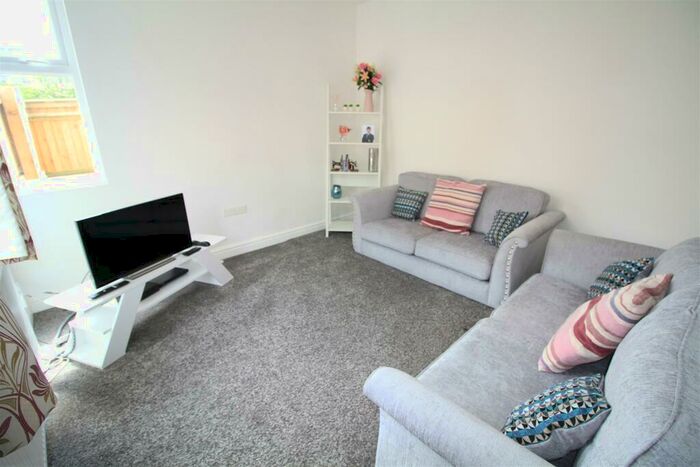 2 Bedroom End Of Terrace House To Rent In Titchfield Street, Nottingham, NG15