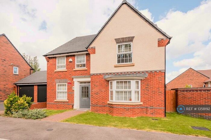 4 Bedroom Detached House To Rent In Perrott Way, Birmingham, B17