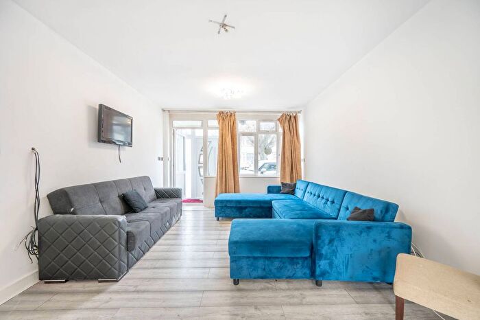 4 Bedroom Property To Rent In Logan Road, Wembley, HA9