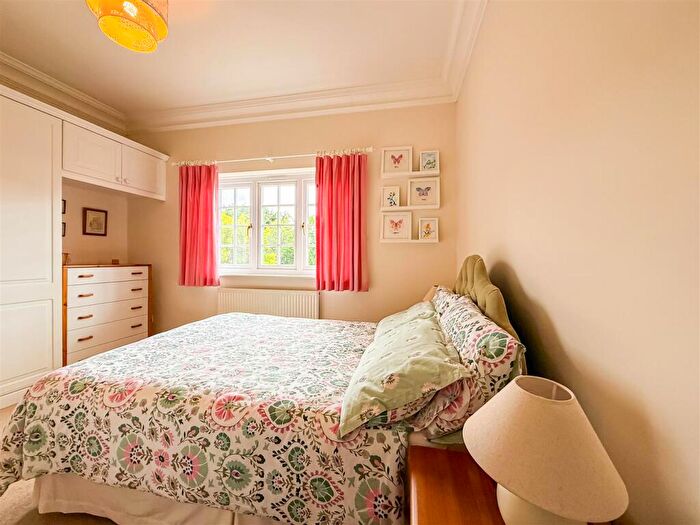 5 Bedroom Detached House For Sale In St. Peters Field, Burnham-On-Crouch, CM0
