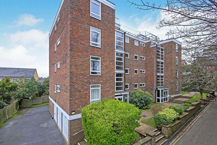 1 Bedroom Flat For Sale In Arundel Road, Eastbourne, BN21