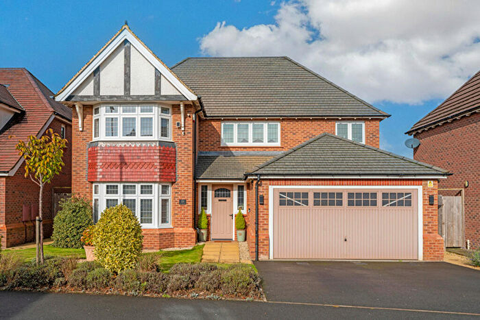 4 Bedroom Detached House For Sale In Ophelia Crescent Cawston Rugby, Warwickshire, CV22