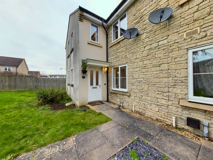 2 Bedroom House To Rent In Watermint Drive, Tuffley, Gloucester, GL4