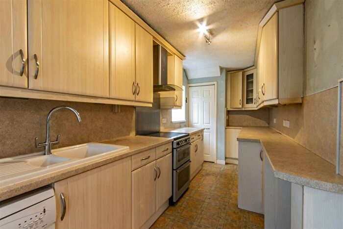 3 Bedroom Semi-Detached House For Sale In White Road, Staveley, Chesterfield, S43