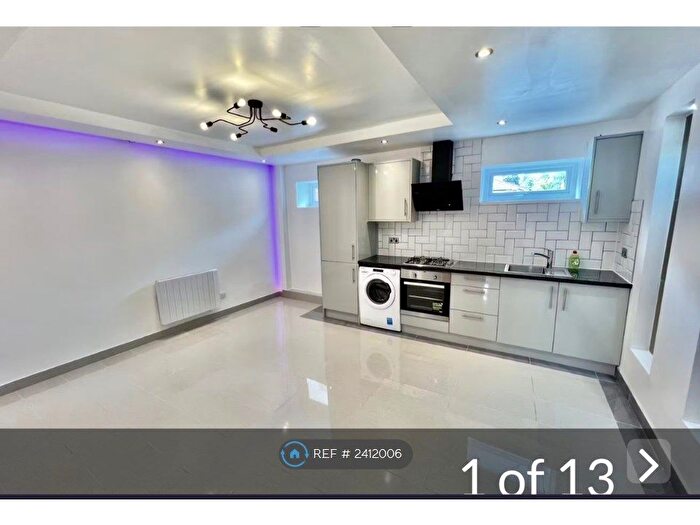 3 Bedroom Semi-Detached House To Rent In Providence Mews, Newton Heath, Manchester, M40