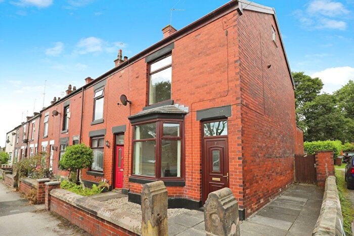 3 Bedroom End Of Terrace House For Sale In Bradley Fold Road, Ainsworth, Bolton, BL2