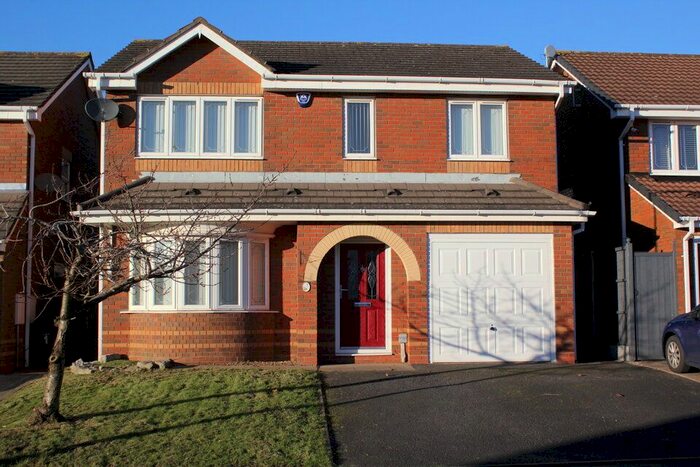 4 Bedroom Detached House To Rent In Shipton Close, Dudley, DY1